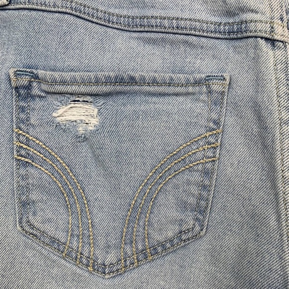 Hollister Jean High Rise Midi Shorts Size 28 Light Wash Distressed Stretch Denim - Picture 6 of 10